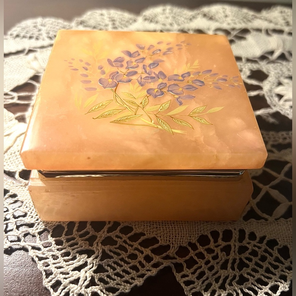 Vintage Alabaster Hinged Trinket/Jewelry Box